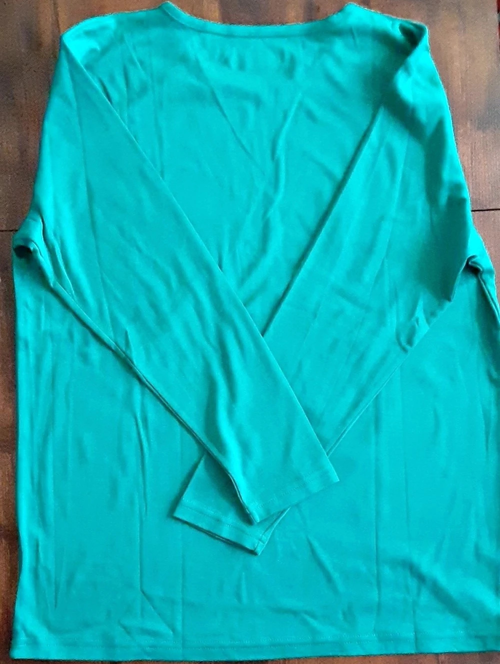 Nettalco Pima Cotten Women's Long Sleeve Top in Green